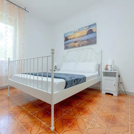 Baia - Summer Guest house